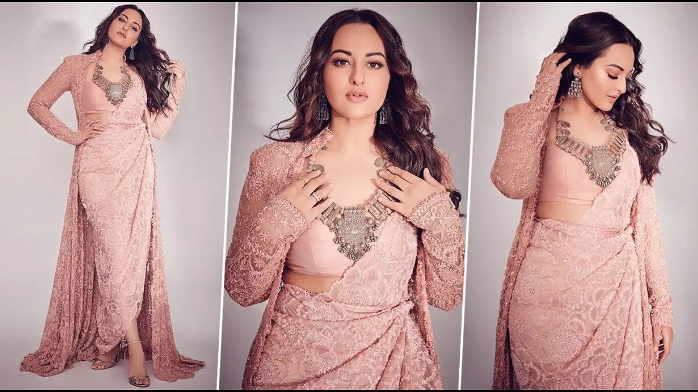 Sonakshi Sinha Sexy Video: सोनाक्षी सिन्हा की सेक्सी वीडियो ने मचाया इंटरनेट पर कहर, बोल्ड अवतार से किया फैंस को बेकरार