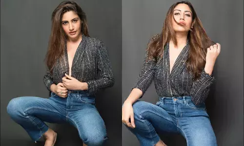 Surbhi Chandna Sexy Video: सेक्सी गाउन में सुरभि चंदना ने बिखेरा कातिलाना अदाओं का जलवा Surbhi Chandna Sexy Video: सेक्सी गाउन में सुरभि चंदना ने बिखेरा कातिलाना अदाओं का जलवा