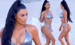 Kim Kardashian sexy halloween photo: किम कार्दशियन ने हैलोवीन पर ब्रा पेंटी पहन दिए बोल्ड पोज Kim Kardashian sexy halloween photo: किम कार्दशियन ने हैलोवीन पर ब्रा पेंटी पहन दिए बोल्ड पोज