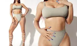 Kim Kardashian Sexy Photo: किम कार्दशियां की सेक्सी बिकिनी फोटो देख ठंड में छूट जाएंगे पसीने Kim Kardashian Sexy Photo: किम कार्दशियां की सेक्सी बिकिनी फोटो देख ठंड में छूट जाएंगे पसीने