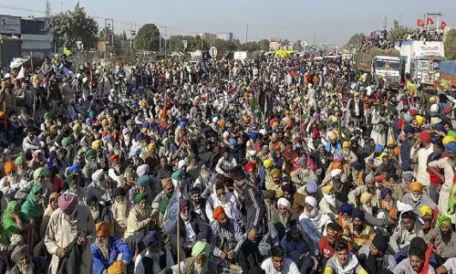 Farmers Protest: 32वां दिन, किसान बातचीत के लिए तैयार, लेकिन शर्त बरकरार- अब आगे क्या? Farmers Protest: 32वां दिन, किसान बातचीत के लिए तैयार, लेकिन शर्त बरकरार- अब आगे क्या?