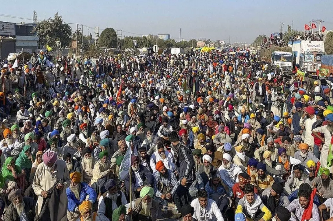 Farmers Protest: 32वां दिन, किसान बातचीत के लिए तैयार, लेकिन शर्त बरकरार- अब आगे क्या?