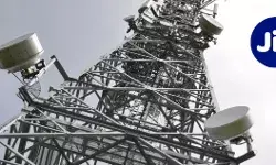 Jio के खिलाफ फूटा किसानों का गुस्सा, पंजाब में अब तक 1,500 से ज्यादा मोबाइल टावर क्षतिग्रस्त Jio के खिलाफ फूटा किसानों का गुस्सा, पंजाब में अब तक 1,500 से ज्यादा मोबाइल टावर क्षतिग्रस्त