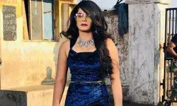 Nidhi Jha Sexy Bhojpuri Gana Hot Video: गर्मी बा देहिया में गाने पर पवन सिंह और निधि ने किया खूब रोमांस