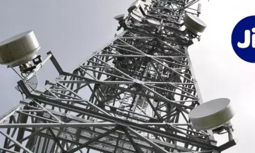 Jio के खिलाफ फूटा किसानों का गुस्सा, पंजाब में अब तक 1,500 से ज्यादा मोबाइल टावर क्षतिग्रस्त