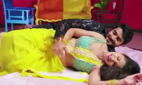 Nidhi Jha Sexy Bhojpuri Gana Hot Video: भोजपुरी गाने में निधि झा ने दिखाई हॉट अदाएं, पवन सिंह के उड़ गए होश Nidhi Jha Sexy Bhojpuri Gana Hot Video: भोजपुरी गाने में निधि झा ने दिखाई हॉट अदाएं, पवन सिंह के उड़ गए होश