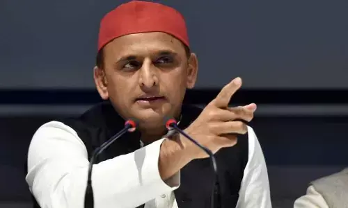 Akhilesh announces - will fight 2022 elections with small parties