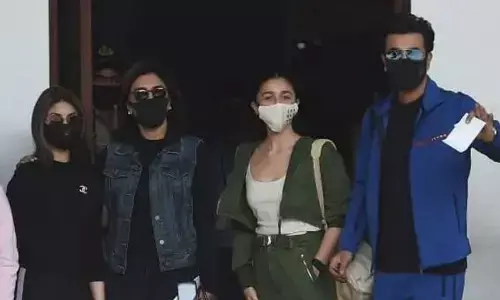 Ranbir-Alia and Deepika-Ranveer Singh arrive in Jaipur to celebrate New Year, spots at the airport Ranbir-Alia and Deepika-Ranveer Singh arrive in Jaipur to celebrate New Year, spots at the airport