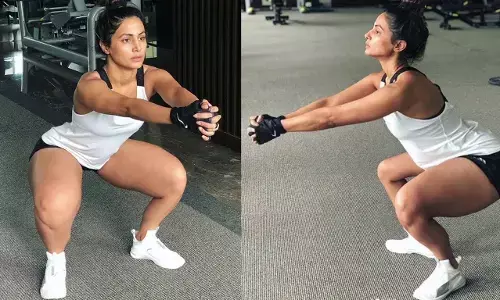 Hina Khan Sexy Workout Video: हॉट पैंट और शॉर्ट टॉप में वर्कआउट करतीं हिना खान का बोल्ड वीडियो Hina Khan Sexy Workout Video: हॉट पैंट और शॉर्ट टॉप में वर्कआउट करतीं हिना खान का बोल्ड वीडियो