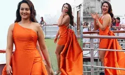Sonakshi Sinha Sexy Video: सेक्सी फिगर से सोनाक्षी सिन्हा ने खींचा फैंस का ध्यान, देखें हॉट वीडियो Sonakshi Sinha Sexy Video: सेक्सी फिगर से सोनाक्षी सिन्हा ने खींचा फैंस का ध्यान, देखें हॉट वीडियो
