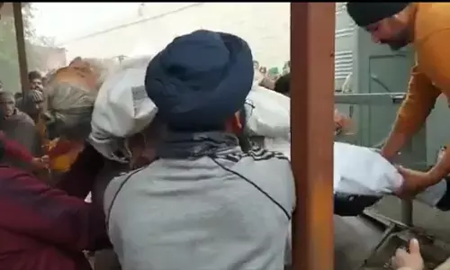 another Farmer Commits Suicide On Delhi Ghazipur Border