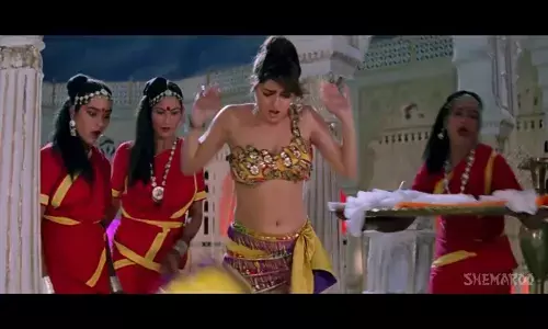 Mamta Kulkarni Hot Sexy Photos: ममता कुलकर्णी के हॉट लुक ने बढ़ई फैंस की धड़कन, कहा- देखकर मजा आ गया