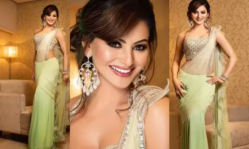 Urvashi Rautela Sexy Photo Video: इंस्टाग्राम पर उर्वशी रौतेला ने बिखेरा हॉटनेस का जलवा, बोल्ड अदाएं देख लग जाएगा 440 वोल्ट का झटका Urvashi Rautela Sexy Photo Video: इंस्टाग्राम पर उर्वशी रौतेला ने बिखेरा हॉटनेस का जलवा, बोल्ड अदाएं देख लग जाएगा 440 वोल्ट का झटका