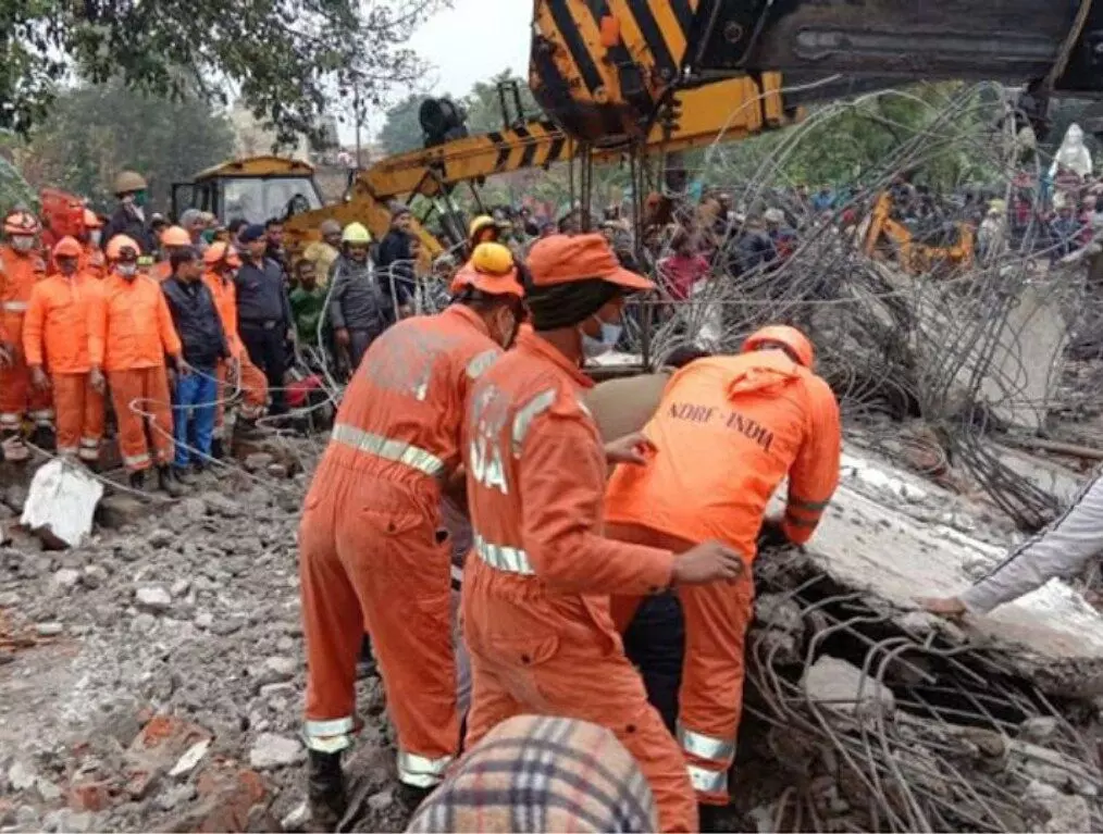 Crematorium Roof Collapsed In Uttar Pradesh Ghaziabad