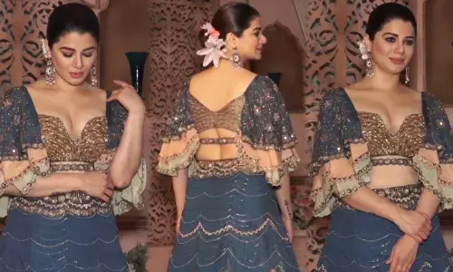 Kainaat Arora Sexy Hot Photo: ग्रैंड मस्ती एक्ट्रेस कायनात अरोड़ा की हॉटनेस देख फैंस हुए मदहोश, देखें बोल्ड लुक Kainaat Arora Sexy Hot Photo: ग्रैंड मस्ती एक्ट्रेस कायनात अरोड़ा की हॉटनेस देख फैंस हुए मदहोश, देखें बोल्ड लुक