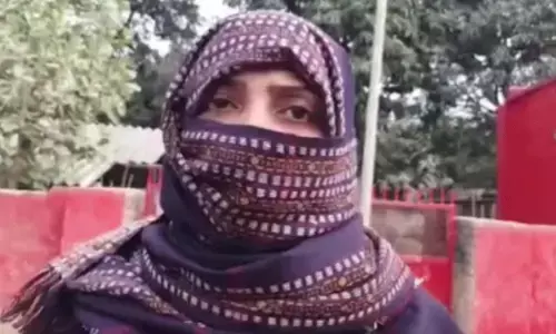 UP constable raped a woman policeman on the pretext of showing the room