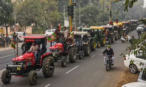 Kisan Andolan Tractor Rally Route: किसानों की ट्रैक्टर रैली को दिल्ली पुलिस की मंजरी, सिंघु, टिकरी और गाजीपुर बॉर्डर पर निकाल सकेंगे परेड