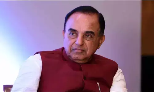 लाल किले के ड्रामे के बीच पीएमओ के करीबी BJP नेता का हाथ? BJP सांसद स्वामी ने पूछा सवाल लाल किले के ड्रामे के बीच पीएमओ के करीबी BJP नेता का हाथ? BJP सांसद स्वामी ने पूछा सवाल