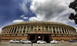 कृषि कानून: 16 विपक्षी पार्टियां एकजुट, कल बजट सत्र में राष्ट्रपति के अभिभाषण का बहिष्कार कृषि कानून: 16 विपक्षी पार्टियां एकजुट, कल बजट सत्र में राष्ट्रपति के अभिभाषण का बहिष्कार