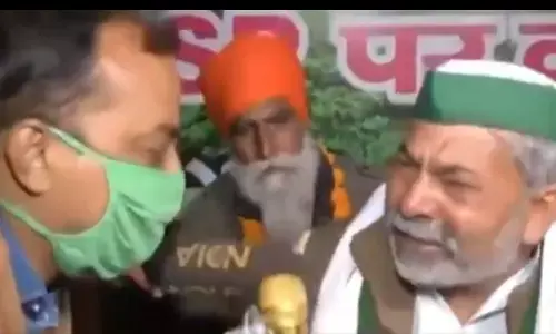 राकेश टिकैत रोते हुए बोले- किसानों को मारने की साजिश हो रही, कानून वापस लो नहीं तो खुदकुशी कर लूंगा