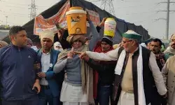 Yogi government stopped the water, then the whey-water came from the village Yogi government stopped the water, then the whey-water came from the village