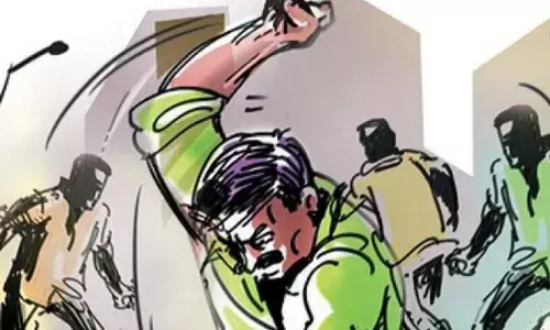 UP: दलित परिवार पर हमला, बाबा साहेब अंबेडकर की मूर्ति को भी किया क्षतिग्रस्त