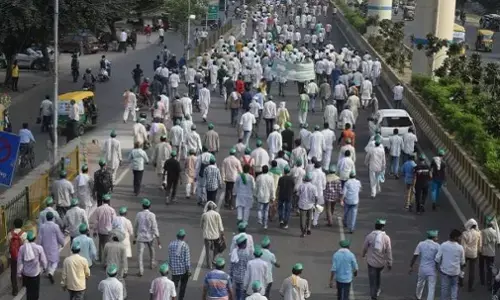 संयुक्त किसान मोर्चा का आरोप, ट्रैक्टर परेड के बाद से 100 से ज्यादा लोग लापता, एक की मौत