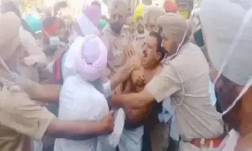 पंजाब में किसानों ने बीजेपी विधायक को पीटा, पूरे कपड़े फाड़े और चेहरे पर पोती कालिख