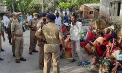 उत्तर प्रदेश: पंचायत चुनाव में मौत का तांडव, बिछी 6 की लाशें, 3 की हालत गंभीर, मचा बावल उत्तर प्रदेश: पंचायत चुनाव में मौत का तांडव, बिछी 6 की लाशें, 3 की हालत गंभीर, मचा बावल