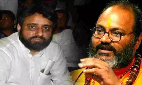 दिल्ली: AAP विधायक अमानतुल्लाह खान के खिलाफ FIR दर्ज, नरसिम्हानंद सरस्वती को धमकी देने का आरोप दिल्ली: AAP विधायक अमानतुल्लाह खान के खिलाफ FIR दर्ज, नरसिम्हानंद सरस्वती को धमकी देने का आरोप