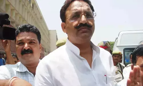 Mukhtar Ansari will reach Banda jail at 4 in the morning, UP police is taking non-stop all night Mukhtar Ansari will reach Banda jail at 4 in the morning, UP police is taking non-stop all night