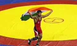 मर्डर केस में फंसने के बाद फरार हुए ओलंपिक विजेता सुशील कुमार, तलाश में जुटी पुलिस मर्डर केस में फंसने के बाद फरार हुए ओलंपिक विजेता सुशील कुमार, तलाश में जुटी पुलिस