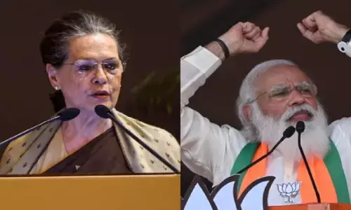 सोनिया गांधी ने मोदी सरकार से की सर्वदलीय बैठक बुलाने की मांग, कहा- कोरोना से निपटने में केंद्र नाकाम सोनिया गांधी ने मोदी सरकार से की सर्वदलीय बैठक बुलाने की मांग, कहा- कोरोना से निपटने में केंद्र नाकाम