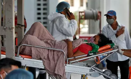 Corona संक्रमित डायबिटीज मरीजों में ब्लैक फंगस का बढ़ा खतरा, ऐसे करता है अटैक Corona संक्रमित डायबिटीज मरीजों में ब्लैक फंगस का बढ़ा खतरा, ऐसे करता है अटैक