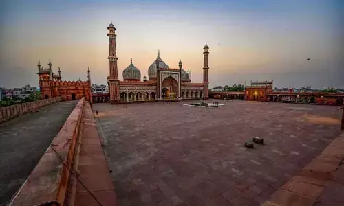 दिल्ली में कोरोना : दो शाही इमामों की अपील, घर में ही अदा करें ईद-उल-फितर की नमाज दिल्ली में कोरोना : दो शाही इमामों की अपील, घर में ही अदा करें ईद-उल-फितर की नमाज