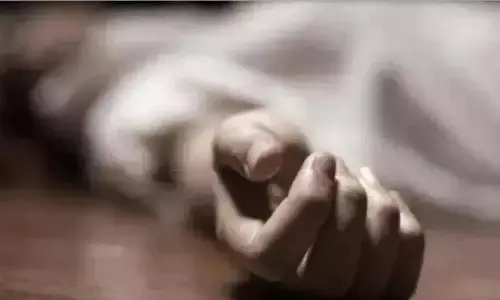 थाईलैंड की महिला की लखनऊ में कोरोना से मौत, 50 नेता और बड़े कारोबारी रडार पर, पुलिस निकाल रही इनकी कॉल डिटेल्स थाईलैंड की महिला की लखनऊ में कोरोना से मौत, 50 नेता और बड़े कारोबारी रडार पर, पुलिस निकाल रही इनकी कॉल डिटेल्स