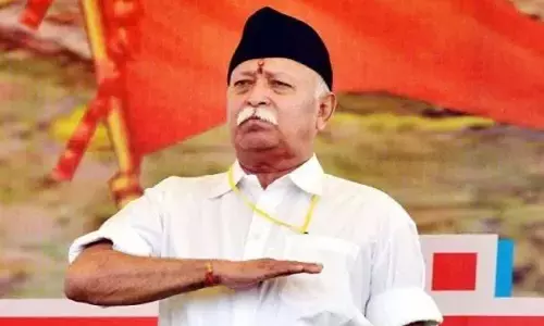 कोरोना को लेकर RSS प्रमुख मोहन भागवत बोले- सरकार और जनता की लापरवाही के चलते आई दूसरी लहर कोरोना को लेकर RSS प्रमुख मोहन भागवत बोले- सरकार और जनता की लापरवाही के चलते आई दूसरी लहर