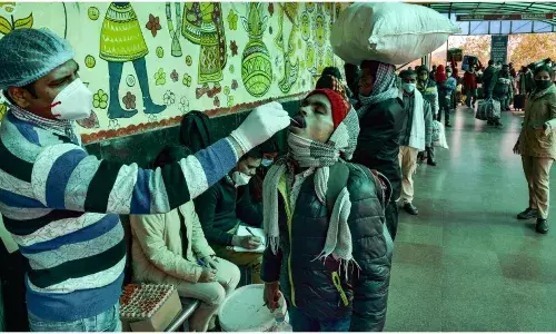 दिल्ली में Corona हुआ बेकाबू, 3 हजार का पार किया आंकड़ा, पॉजिटिव रेट 4.59 प्रतिशत पहुंचा दिल्ली में Corona हुआ बेकाबू, 3 हजार का पार किया आंकड़ा, पॉजिटिव रेट 4.59 प्रतिशत पहुंचा