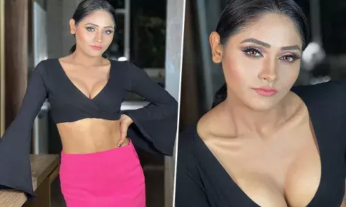 Shweta Sharma Sexy Video Photos: एक्ट्रेस Shweta Sharma की हॉटनेस से भरी ये Photos देखकर रह जाएंगे दंग Shweta Sharma Sexy Video Photos: एक्ट्रेस Shweta Sharma की हॉटनेस से भरी ये Photos देखकर रह जाएंगे दंग