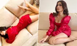 Mouni Roy Sexy Video Photo:  Mouni Roy ने हॉट कपड़ों में पोस्ट किया सेक्सी वीडियो, फैंस के उड़े होश Mouni Roy Sexy Video Photo:  Mouni Roy ने हॉट कपड़ों में पोस्ट किया सेक्सी वीडियो, फैंस के उड़े होश