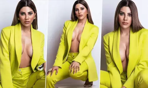 Nikki Tamboli Sexy Video Photo: टीवी एक्ट्रेस निक्की का बोल्ड वीडियो हुआ वायरल, देसी भाभी लुक में आई नजर Nikki Tamboli Sexy Video Photo: टीवी एक्ट्रेस निक्की का बोल्ड वीडियो हुआ वायरल, देसी भाभी लुक में आई नजर