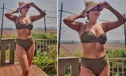 Neha Bhasin Sexy Video: सिंगर Neha Bhasin ने हॉट बिकनी पहन ढाया कहर, एक्ट्रेस की बोल्डनेस देख यूजर्स के छूटे छक्के Neha Bhasin Sexy Video: सिंगर Neha Bhasin ने हॉट बिकनी पहन ढाया कहर, एक्ट्रेस की बोल्डनेस देख यूजर्स के छूटे छक्के