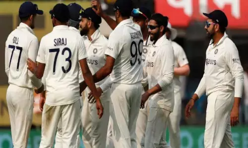IND vs AUS: इंदौर टेस्ट में ऑस्ट्रेलिया ने भारत पर बनाई बढ़त, जानिये क्या है मैच का ताजा हाल