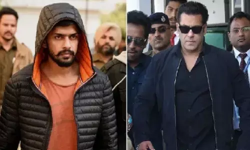 Salman Khan Death Threat: सलमान खान को मिला धमकी भरा ई-मेल, घर के बाहर बढ़ाई गई सुरक्षा, लॉरेंस बिश्नोई और गोल्डी बरार के खिलाफ FIR दर्ज Salman Khan Death Threat: सलमान खान को मिला धमकी भरा ई-मेल, घर के बाहर बढ़ाई गई सुरक्षा, लॉरेंस बिश्नोई और गोल्डी बरार के खिलाफ FIR दर्ज