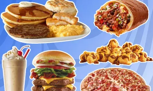 पिज्जा और बर्गर खाकर आपका बच्चा आ गया है तंग? तो बनाएं कुरकुरी चीज़ गार्लिक स्टिक पिज्जा और बर्गर खाकर आपका बच्चा आ गया है तंग? तो बनाएं कुरकुरी चीज़ गार्लिक स्टिक