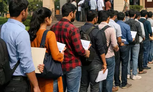 यूपी में सरकारी नौकरी: 6 साल का इंतजार खत्म! UPSSSC से ASO और ARO बनने का सुनहरा मौका, upsssc.gov.in पर देखें डिटेल यूपी में सरकारी नौकरी: 6 साल का इंतजार खत्म! UPSSSC से ASO और ARO बनने का सुनहरा मौका, upsssc.gov.in पर देखें डिटेल