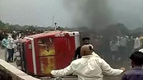 आरक्षण की मांग को लेकर फिर उबाल मारने लगा मराठा आंदोलन, सरकार के हाथ पेअर फूले
