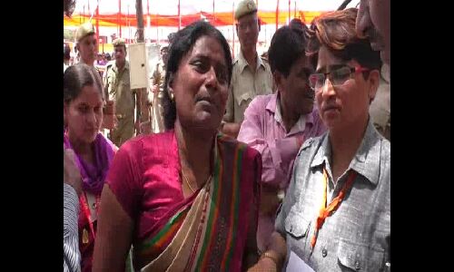 याेगी राज: भरी सभा में महिला ने बीजेपी विधायक पर लगाया यह गंभीर आरोप, योगी के छूटे पसीने