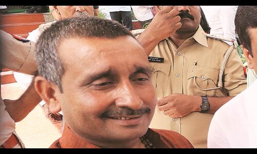 BIG STORY: दिल्ली में आधी रत को राहुल का हुआ विरोध मार्च तो तड़केCBI ने हिरासत में लिया भाजपा विधायक कुलदीप सेंगर