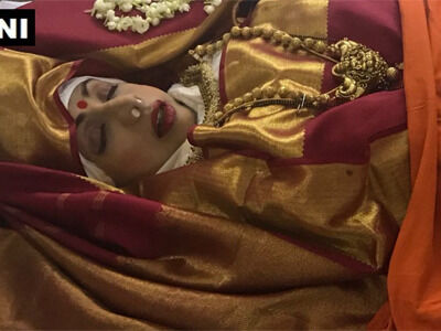 श्रद्धांजलि LIVE: अंतिम सफर पर निकलीं श्रीदेवी, नम आंखों से दी श्रीदेवी को विदाई